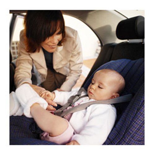 นั่งรถเที่ยวอย่างไรให้ปลอดภัยสำหรับเด็ก 