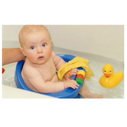 อาบน้ำชำระกายให้ทารกน้อย 