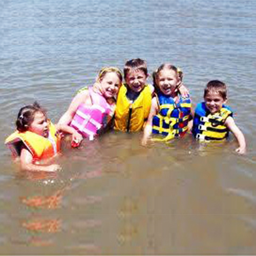 สอนลูกดูแลตัวเองในที่สาธารณะ 