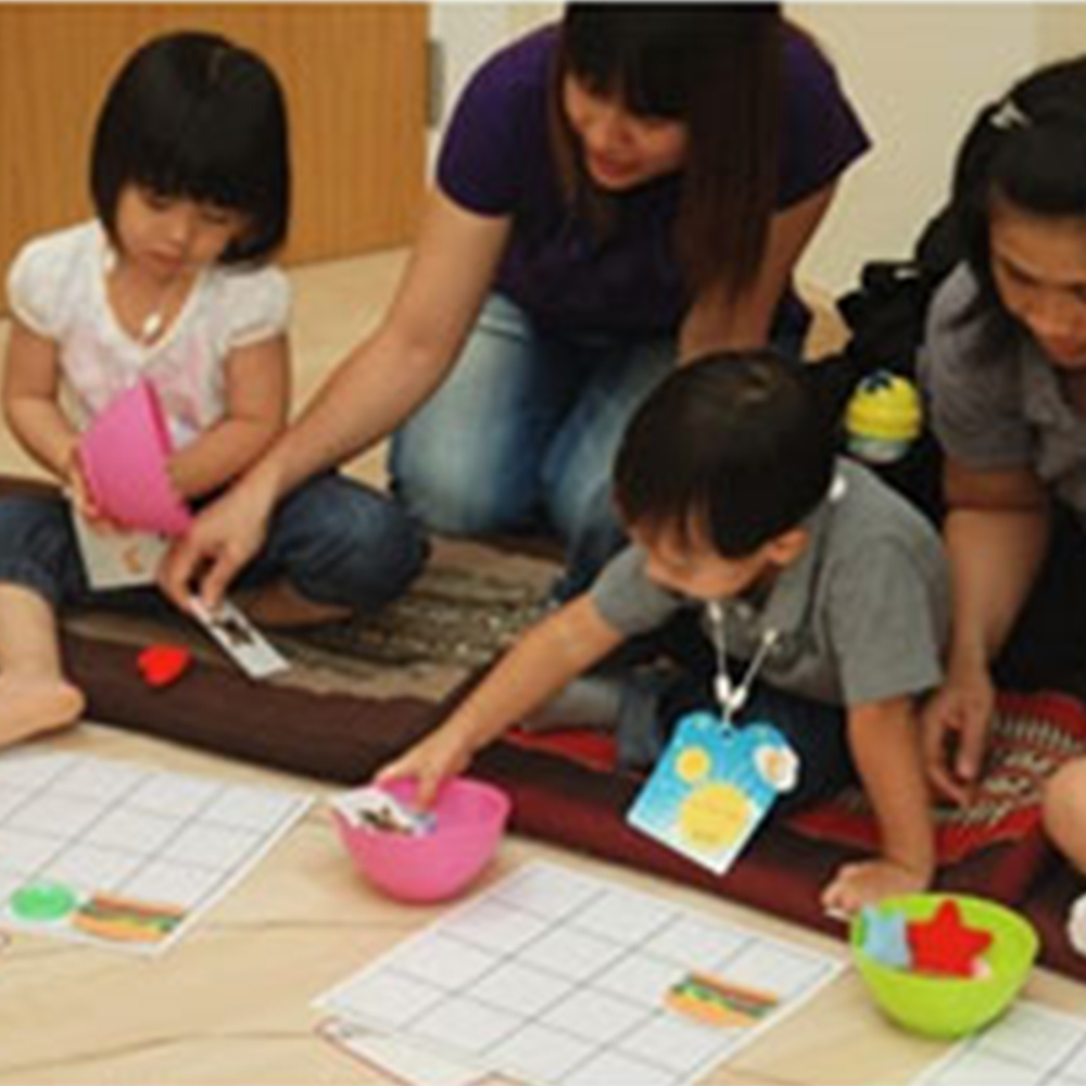 ใช้ "สื่อภาพ" ฝึกสมองลูกอย่างไร? ให้ได้ผล