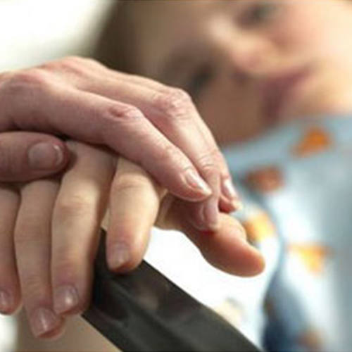 2 เรื่องของเด็กเล็กที่ต้องระวังเมื่อถึงฤดูหนาว/สรวงมณฑ์ สิทธิสมาน 