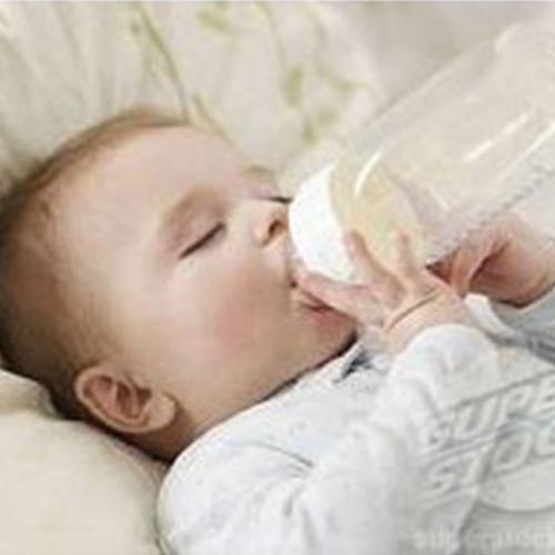 ทำอย่างไรเมื่อลูกติดขวดนม 